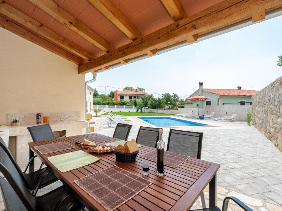 Tranquil Holiday Home In Labin With Private Swimming Pool Kültér fotó