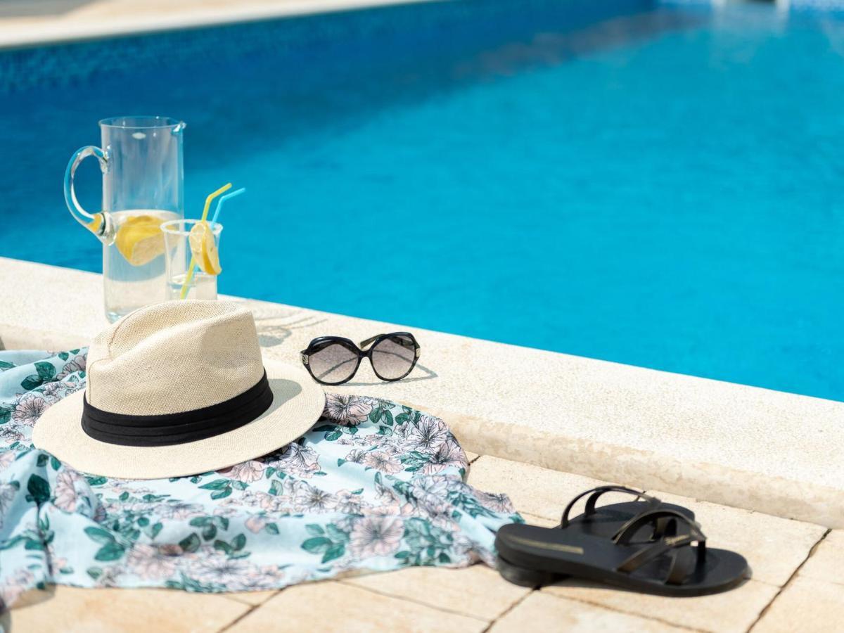 Tranquil Holiday Home In Labin With Private Swimming Pool Kültér fotó