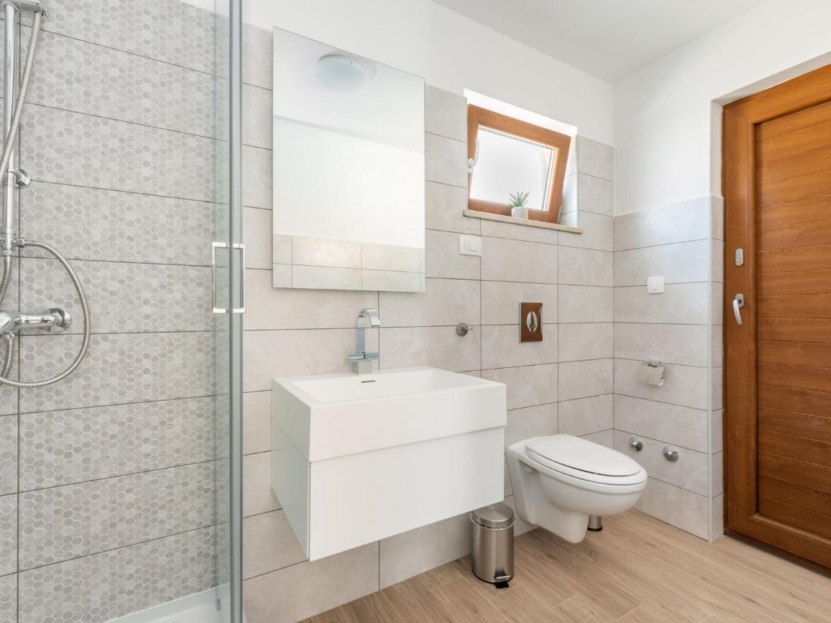 Tranquil Holiday Home In Labin With Private Swimming Pool Kültér fotó
