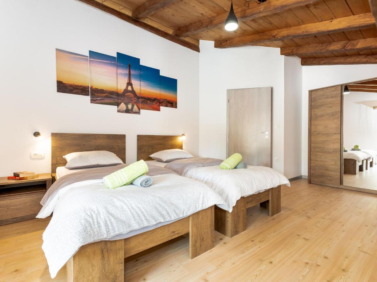 Tranquil Holiday Home In Labin With Private Swimming Pool Szoba fotó