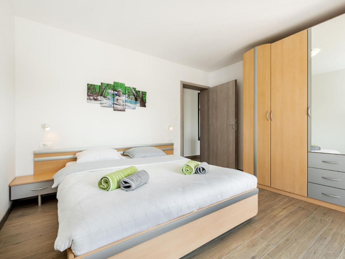 Tranquil Holiday Home In Labin With Private Swimming Pool Kültér fotó