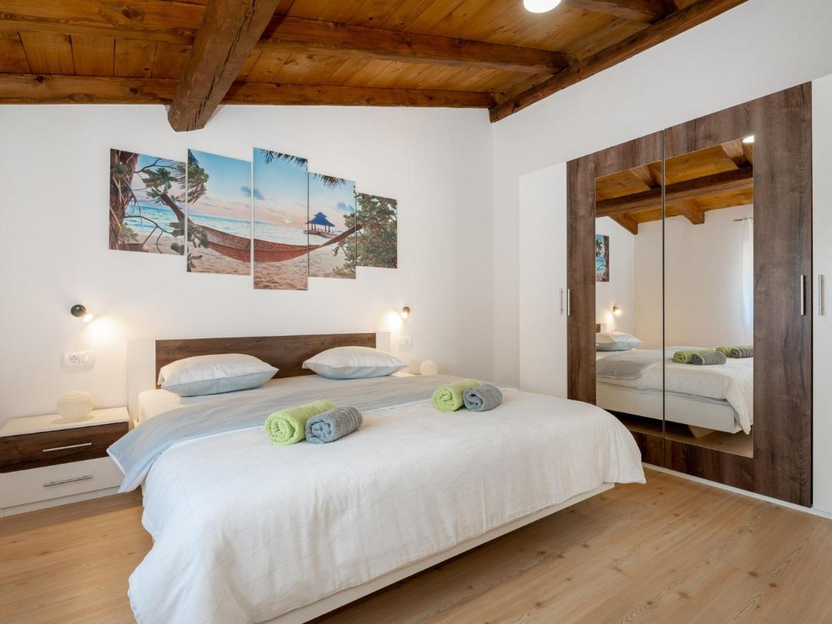 Tranquil Holiday Home In Labin With Private Swimming Pool Kültér fotó
