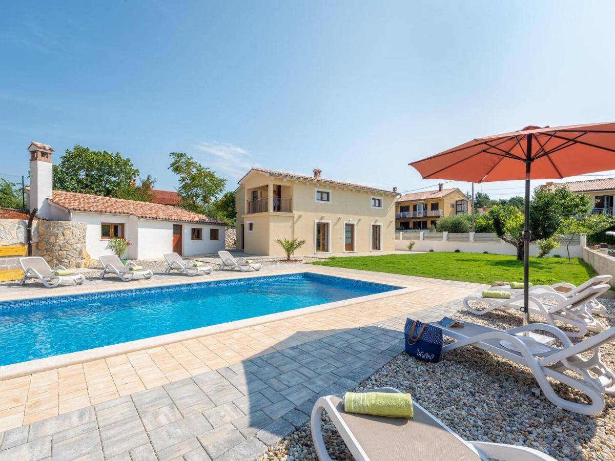 Tranquil Holiday Home In Labin With Private Swimming Pool Szoba fotó